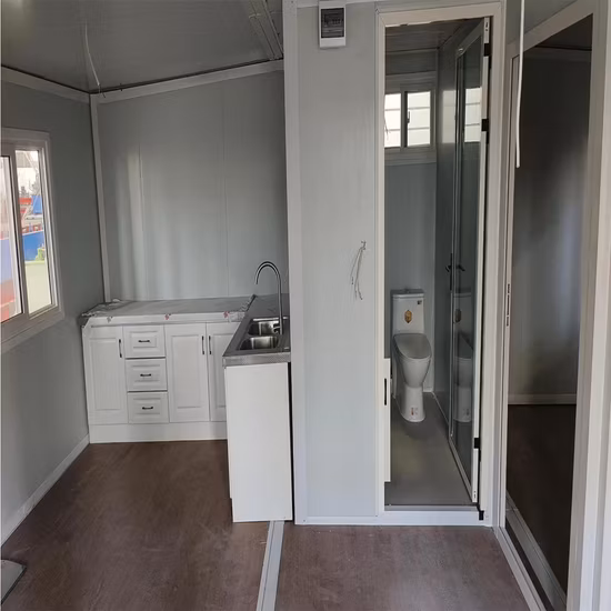 Vom Architekten entworfener, mobiler, luxuriöser, tragbarer, vorgefertigter Stahlcontainer-Wohnwagen, winziger Hausbau, modulare, vorgefertigte, bewegliche Villa, Camp, Holzcontainerhaus